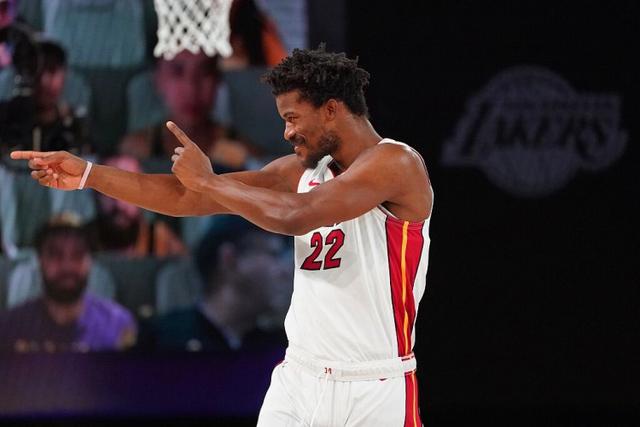 NBA总决赛淘汰战得分榜：张伯伦居首 詹姆斯上榜